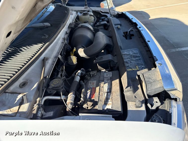 image for item EU5329 2014 Ford E450 Super Duty shuttle bus