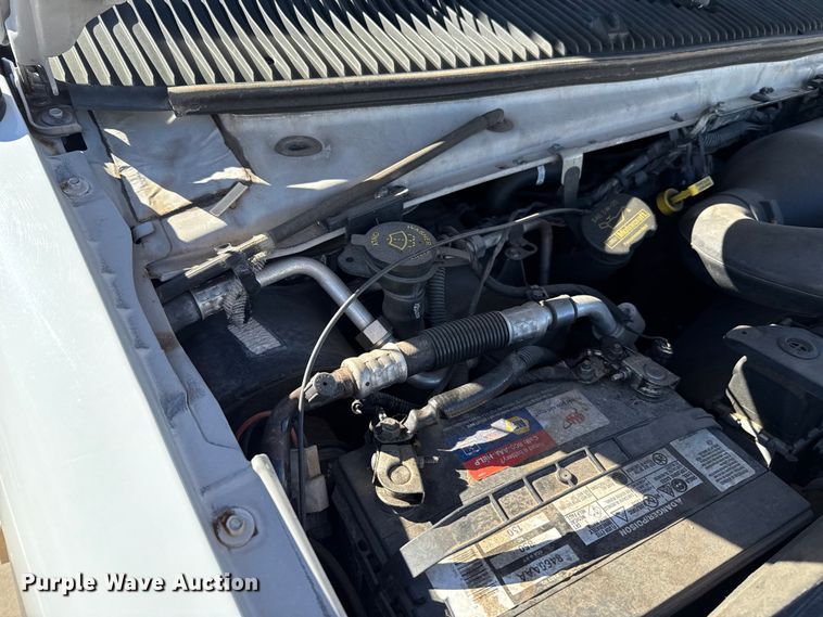 image for item EU5329 2014 Ford E450 Super Duty shuttle bus