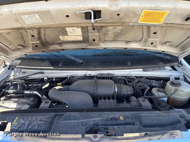 image for item EU5329 2014 Ford E450 Super Duty shuttle bus