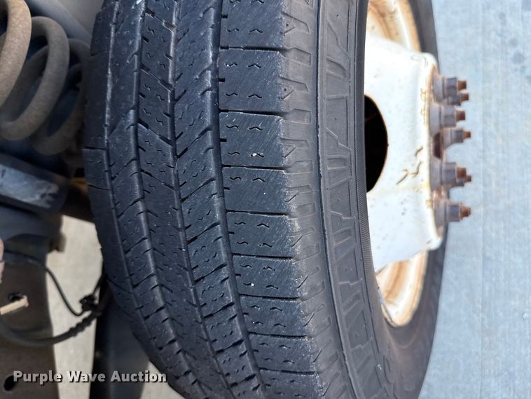 image for item EU5329 2014 Ford E450 Super Duty shuttle bus