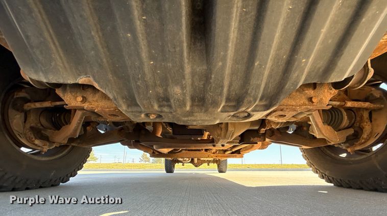 image for item EU5330 2006 GMC Sierra 2500HD Crew Cab pickup truck