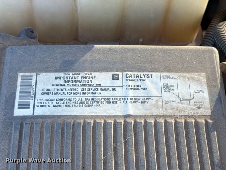 image for item EU5330 2006 GMC Sierra 2500HD Crew Cab pickup truck