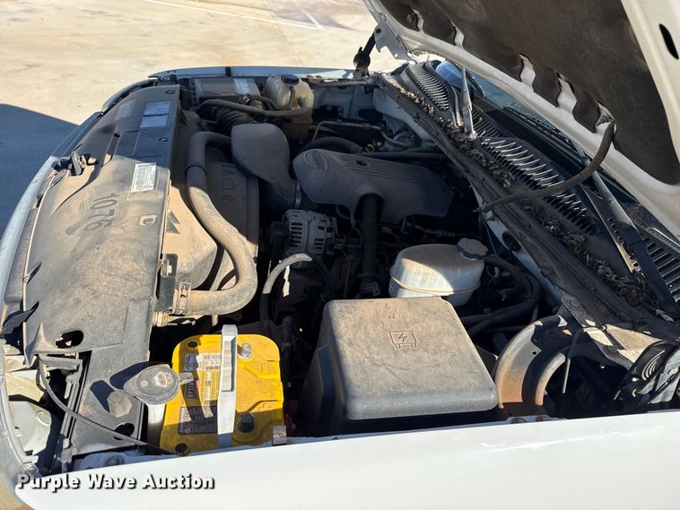 image for item EU5330 2006 GMC Sierra 2500HD Crew Cab pickup truck