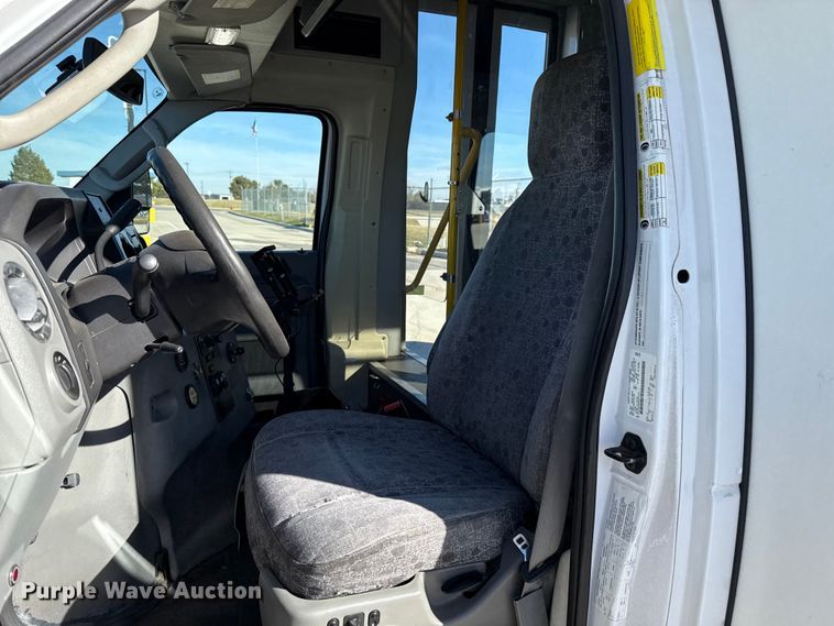 image for item EU5331 2014 Ford E450 Super Duty shuttle bus