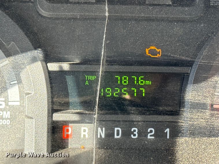 image for item EU5331 2014 Ford E450 Super Duty shuttle bus