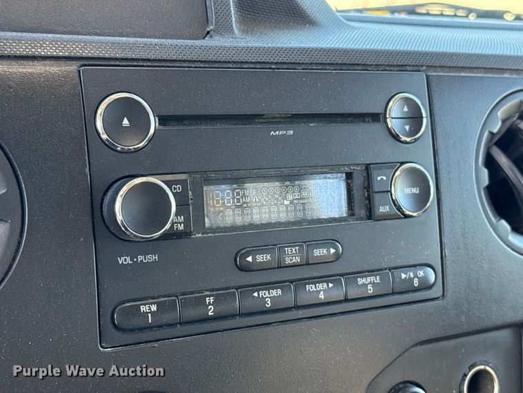 image for item EU5331 2014 Ford E450 Super Duty shuttle bus