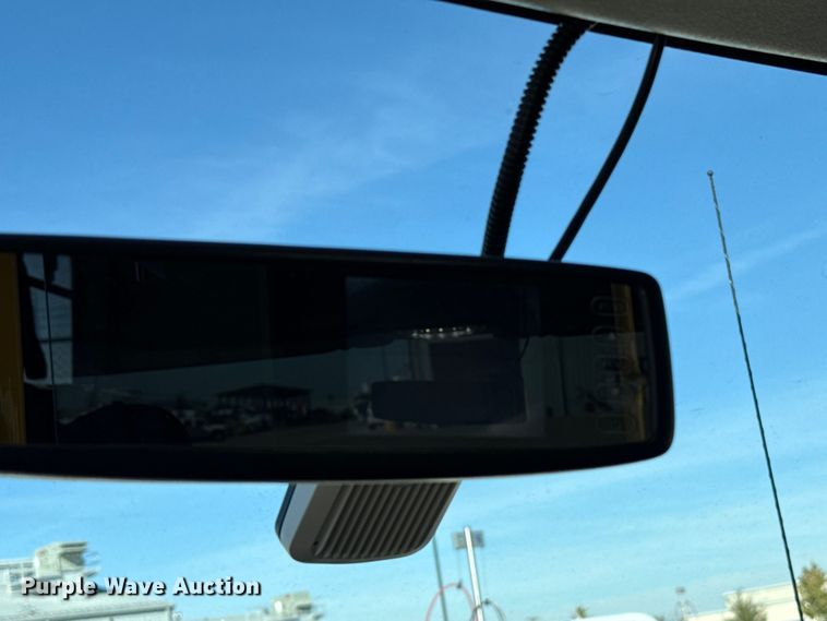 image for item EU5331 2014 Ford E450 Super Duty shuttle bus