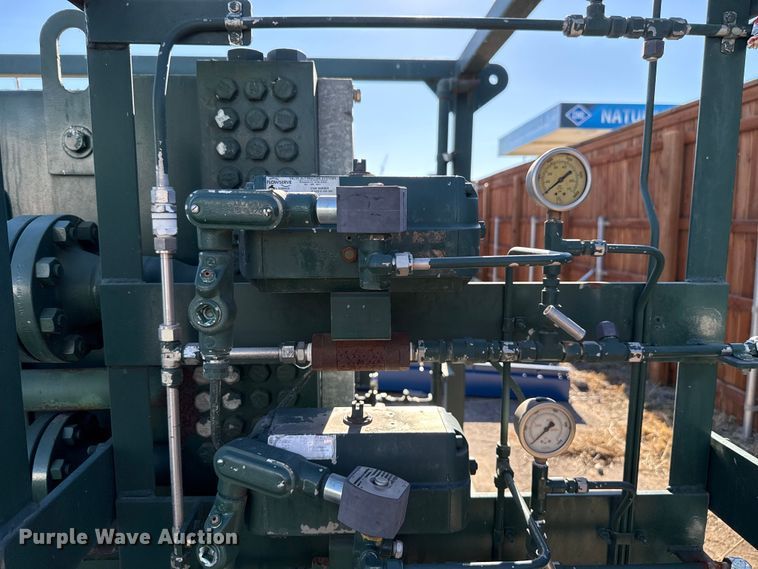 image for item EU5332 2010 Arrow VCR-2 CNG compressor