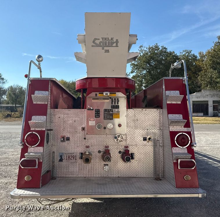 image for item EU5343 1977 Gruman ladder fire truck