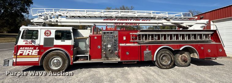 image for item EU5343 1977 Gruman ladder fire truck