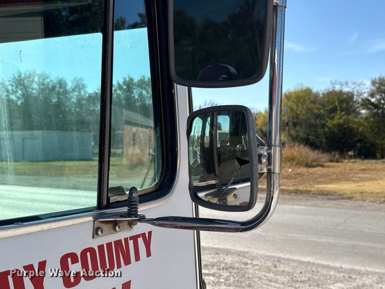 image for item EU5343 1977 Gruman ladder fire truck