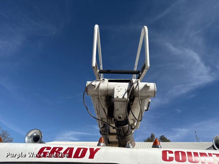 image for item EU5343 1977 Gruman ladder fire truck