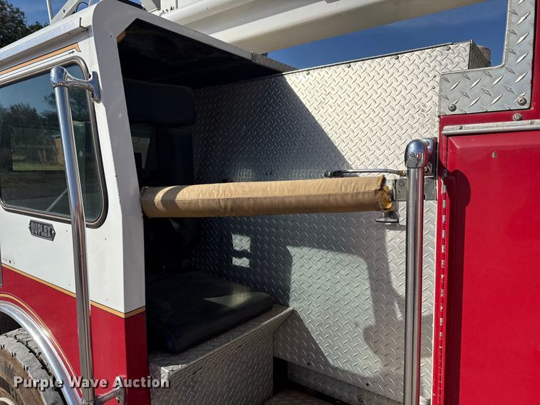 image for item EU5343 1977 Gruman ladder fire truck