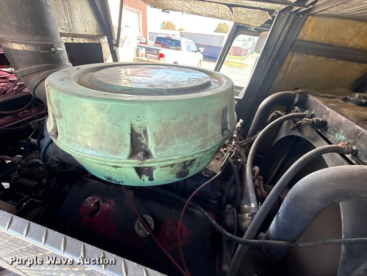 image for item EU5343 1977 Gruman ladder fire truck