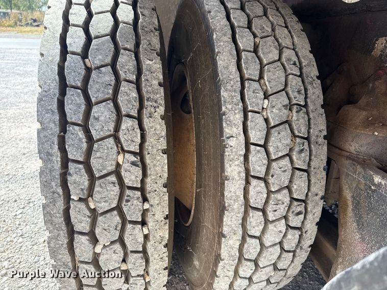 image for item EU5343 1977 Gruman ladder fire truck