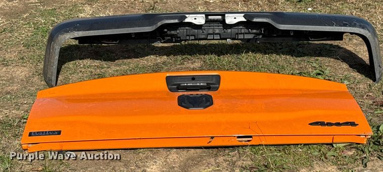 image for item EU5349 2024 RAM  pickup truck bed
