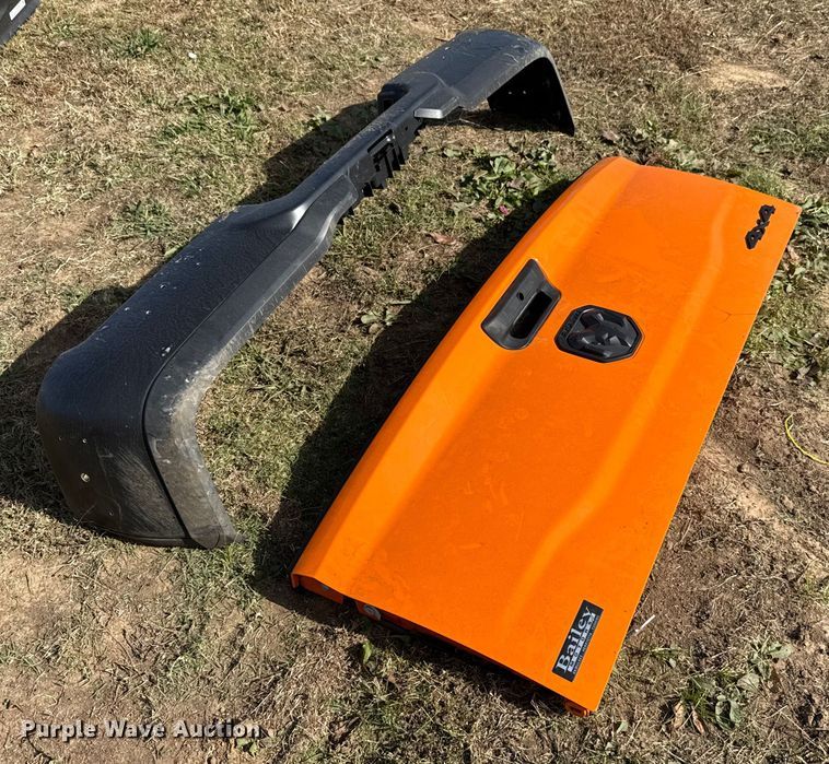 image for item EU5349 2024 RAM  pickup truck bed