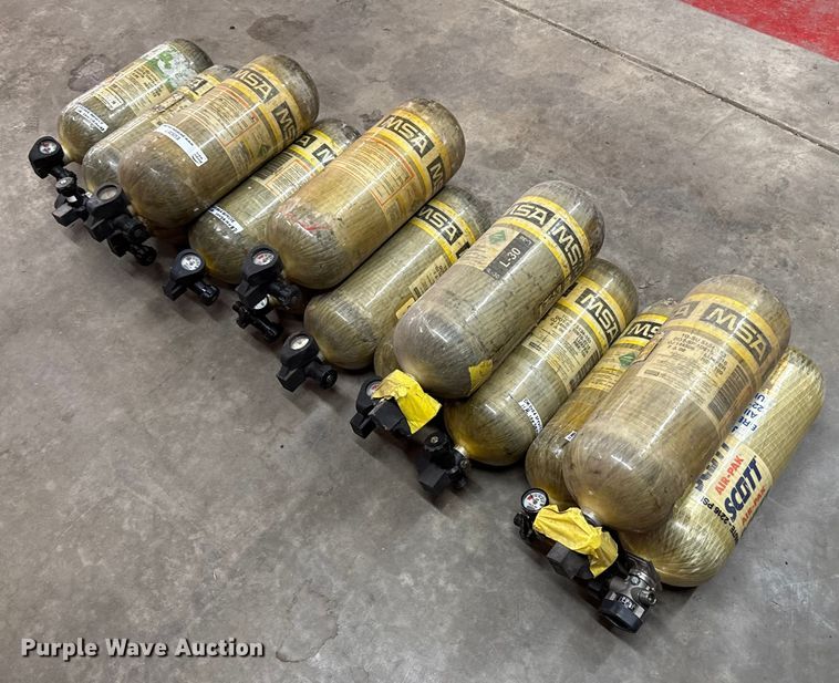 image for item EU5357 (14) MSA oxygen tanks