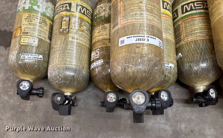 image for item EU5357 (14) MSA oxygen tanks