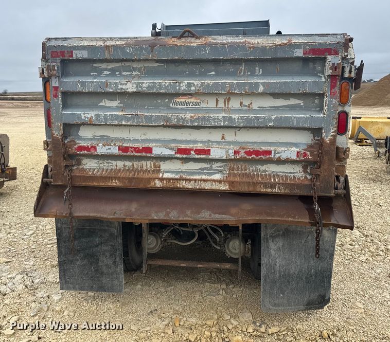 image for item EU6242 2004 Western Star dump truck