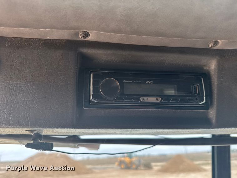 image for item EU6242 2004 Western Star dump truck