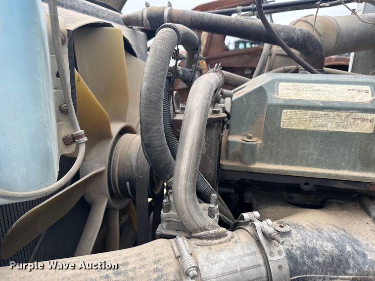 image for item EU6242 2004 Western Star dump truck