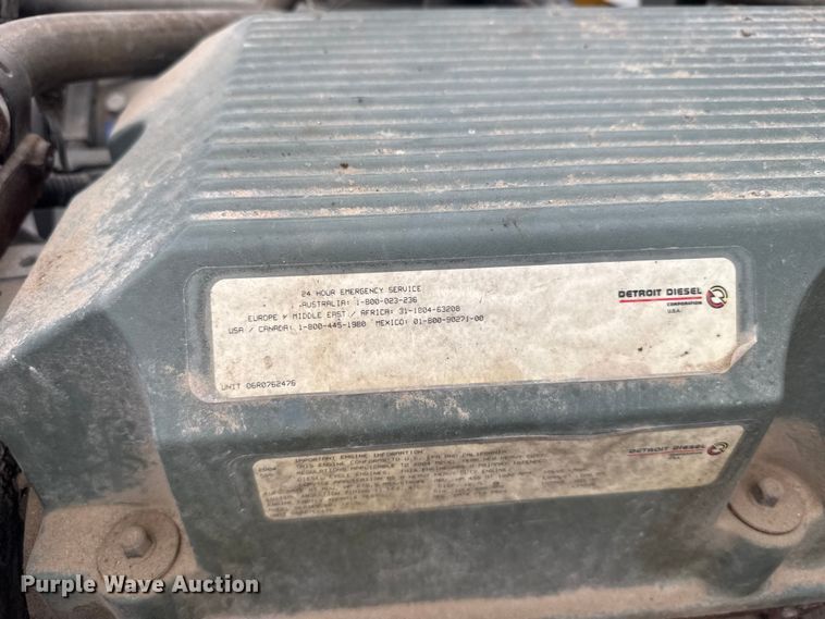 image for item EU6242 2004 Western Star dump truck