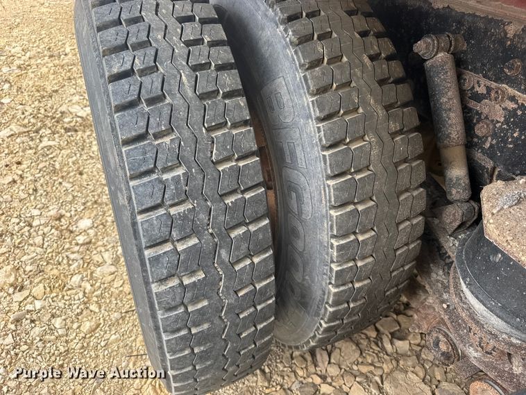 image for item EU6242 2004 Western Star dump truck