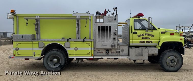 image for item EU6249 2002 GMC C8500 fire truck