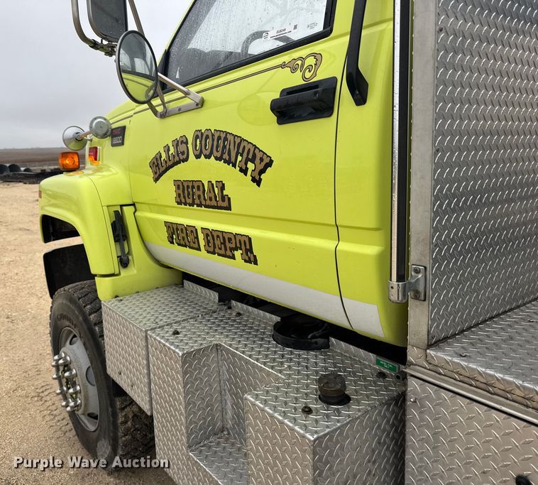 image for item EU6249 2002 GMC C8500 fire truck
