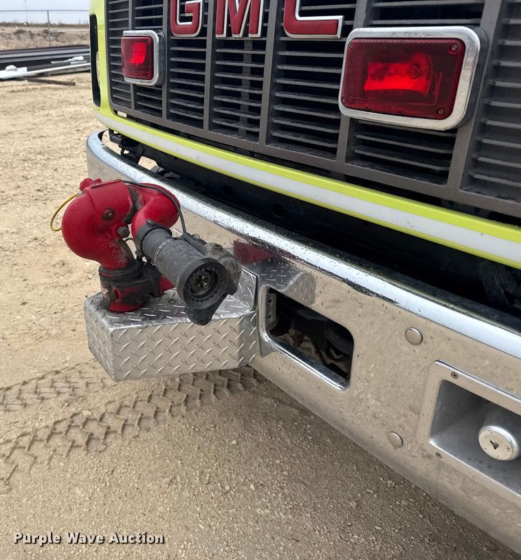 image for item EU6249 2002 GMC C8500 fire truck