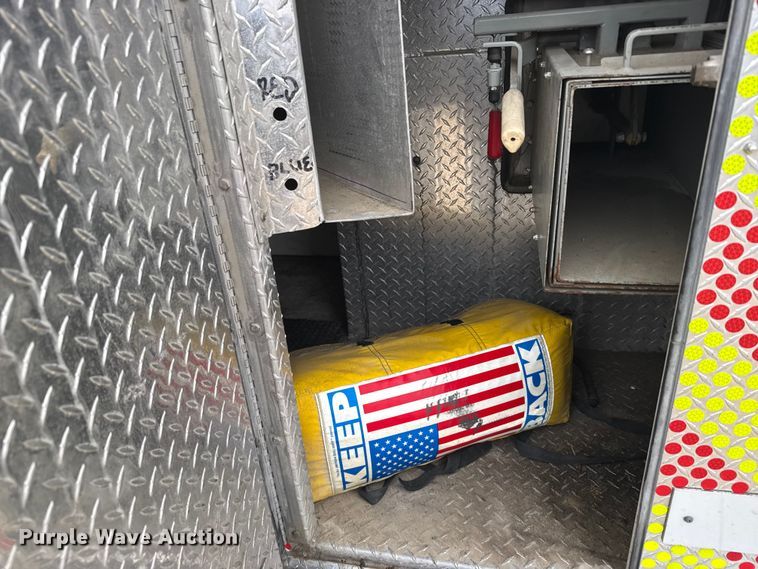 image for item EU6249 2002 GMC C8500 fire truck