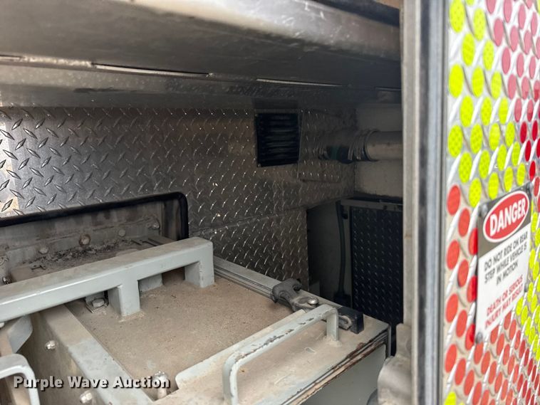 image for item EU6249 2002 GMC C8500 fire truck