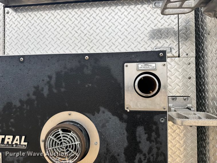 image for item EU6249 2002 GMC C8500 fire truck