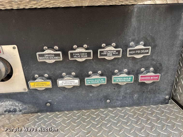 image for item EU6249 2002 GMC C8500 fire truck