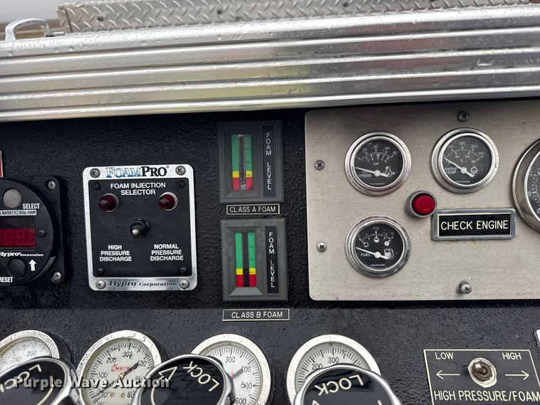 image for item EU6249 2002 GMC C8500 fire truck