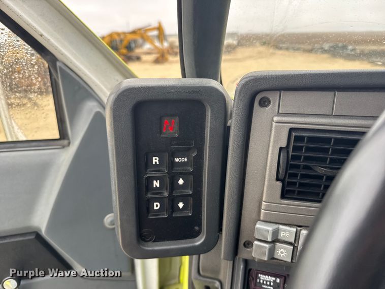 image for item EU6249 2002 GMC C8500 fire truck