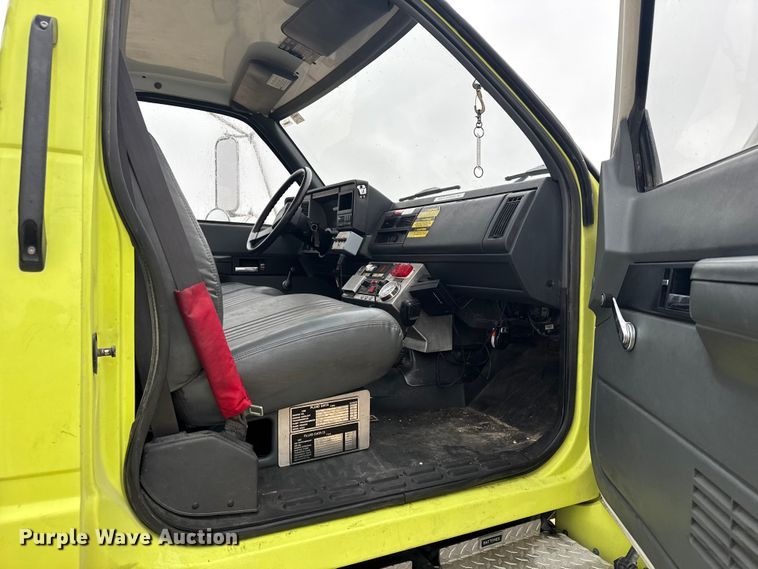 image for item EU6249 2002 GMC C8500 fire truck