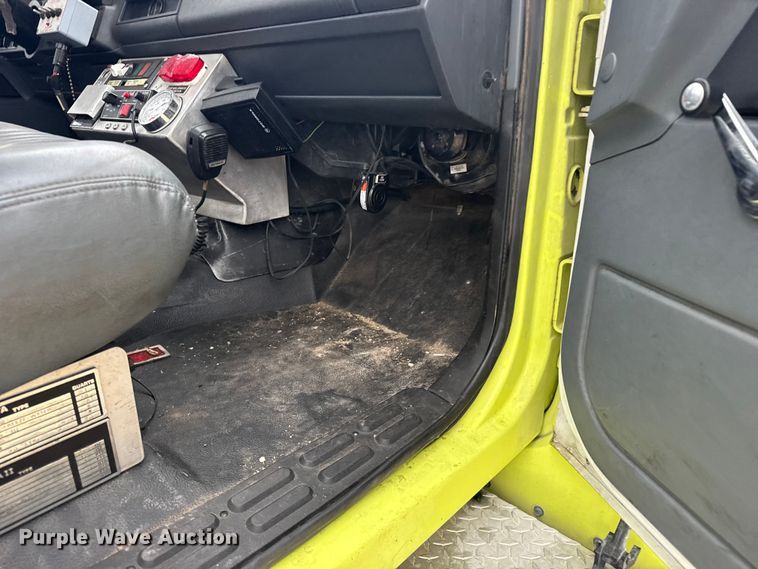 image for item EU6249 2002 GMC C8500 fire truck