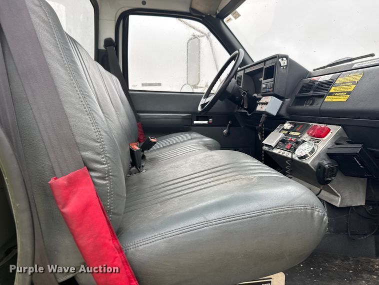 image for item EU6249 2002 GMC C8500 fire truck