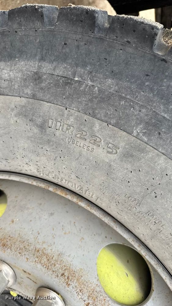 image for item EU6249 2002 GMC C8500 fire truck