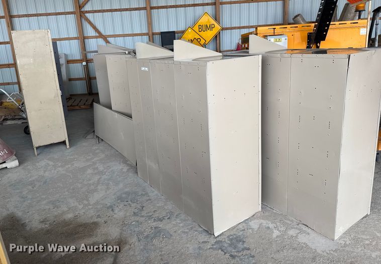 image for item EU6250 8 lockers