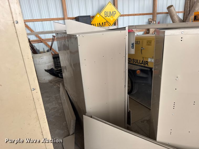 image for item EU6250 8 lockers