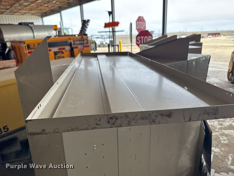 image for item EU6250 8 lockers