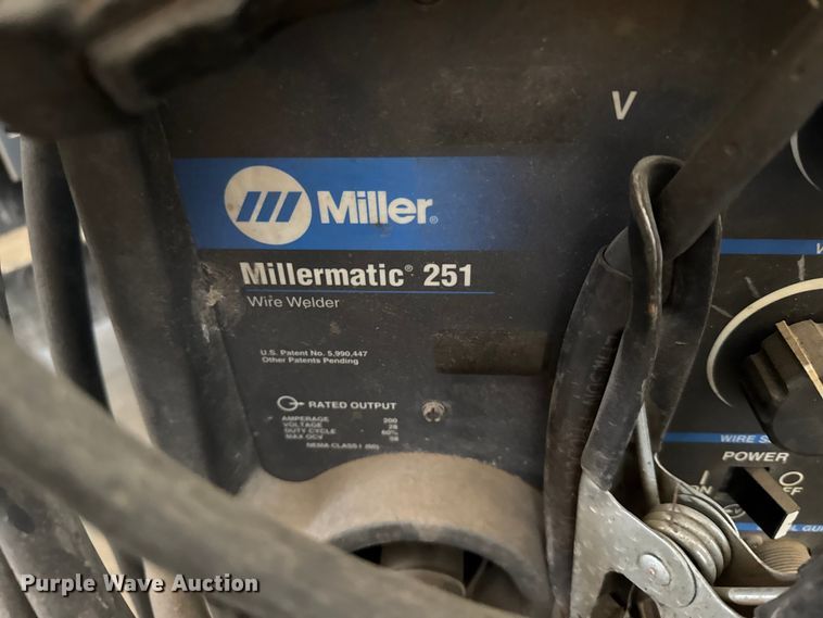 image for item EU6252 Air compressor and welder