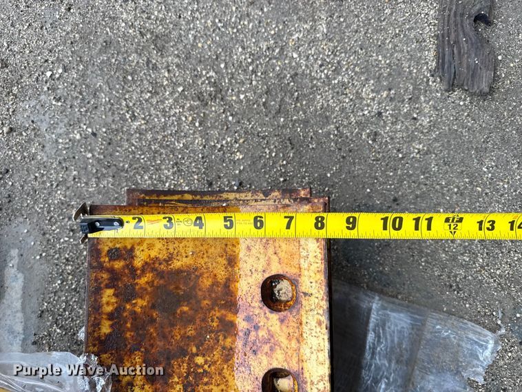 image for item EU6253 (22) motor grader parts