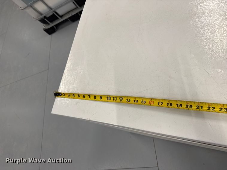 image for item EU6259 Chest freezer