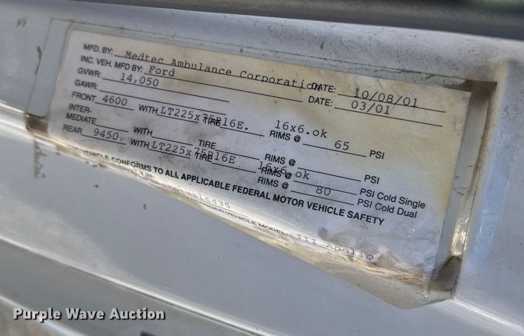 image for item EU6283 2001 Ford E450 Super Duty ambulance