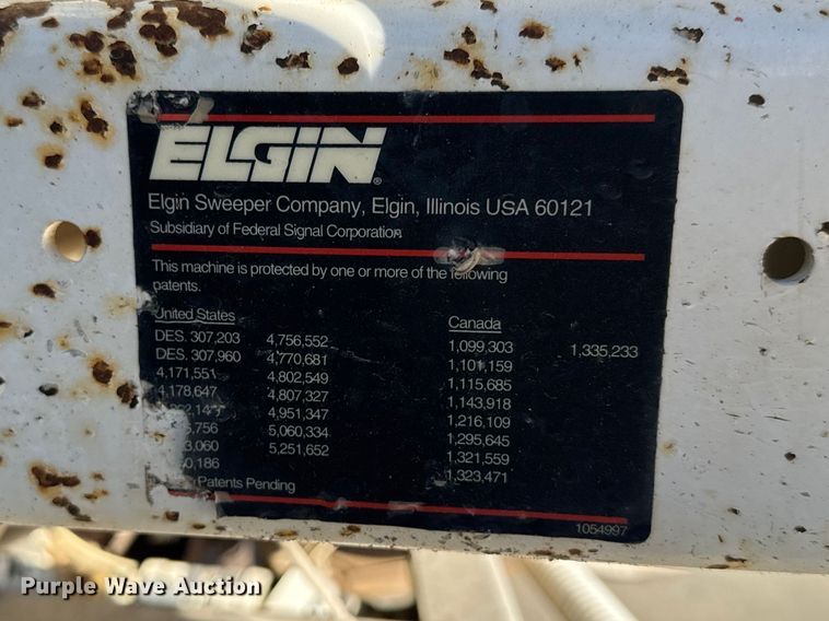 image for item EU6286 2000 Elgin Whirlwind street sweeper truck