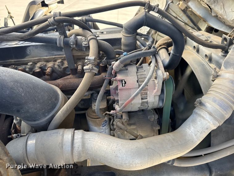 image for item EU6286 2000 Elgin Whirlwind street sweeper truck